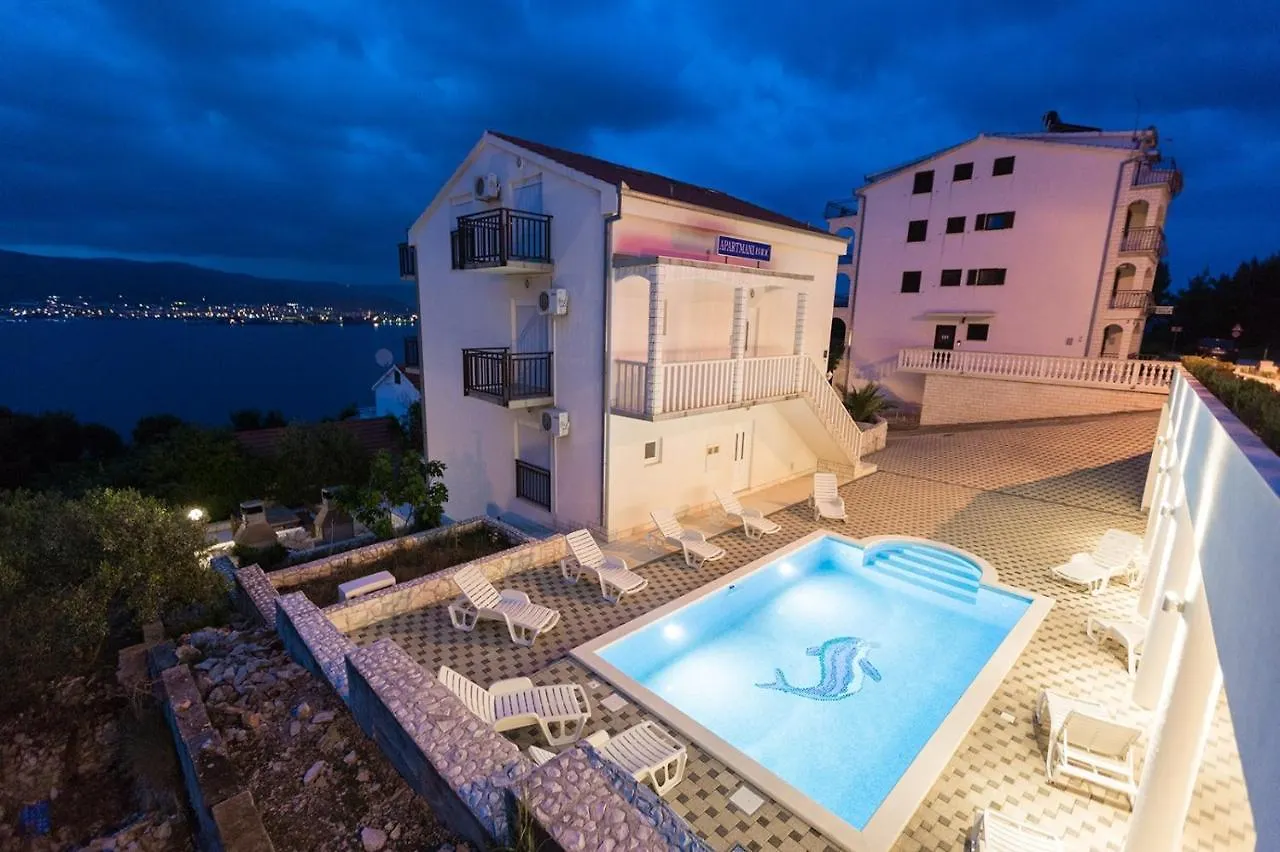 Apartment In Okrug Donji With Sea View, Balcony, Air Conditioning, Wifi 5166-3 Donji Okrug