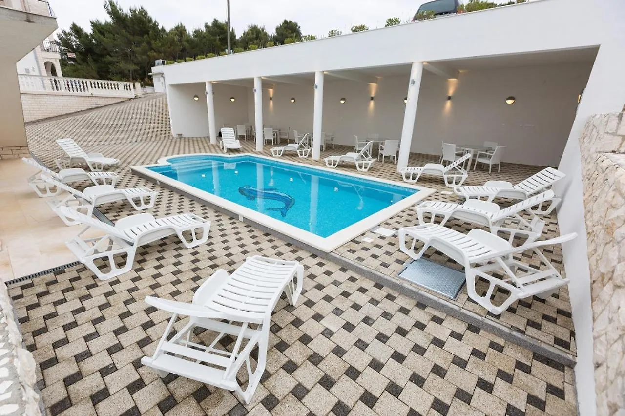 Apartment In Okrug Donji With Sea View, Balcony, Air Conditioning, Wifi 5166-3 Donji Okrug
